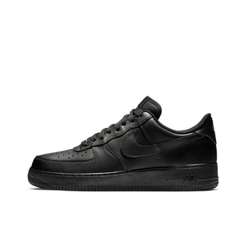 حذاء رياضي Air Force 1 للنساء والرجال