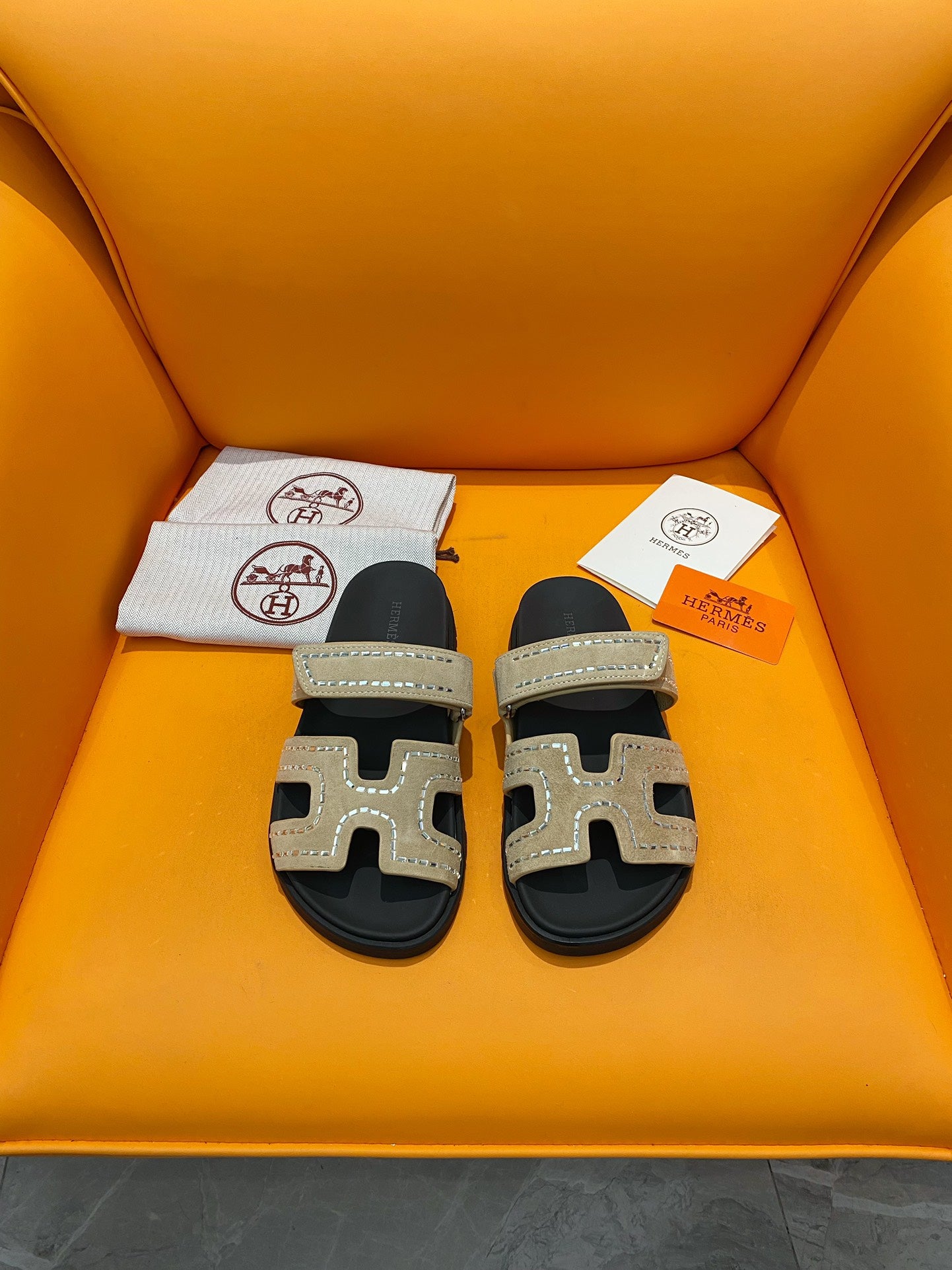 Hermes Men's and Women's Slipper