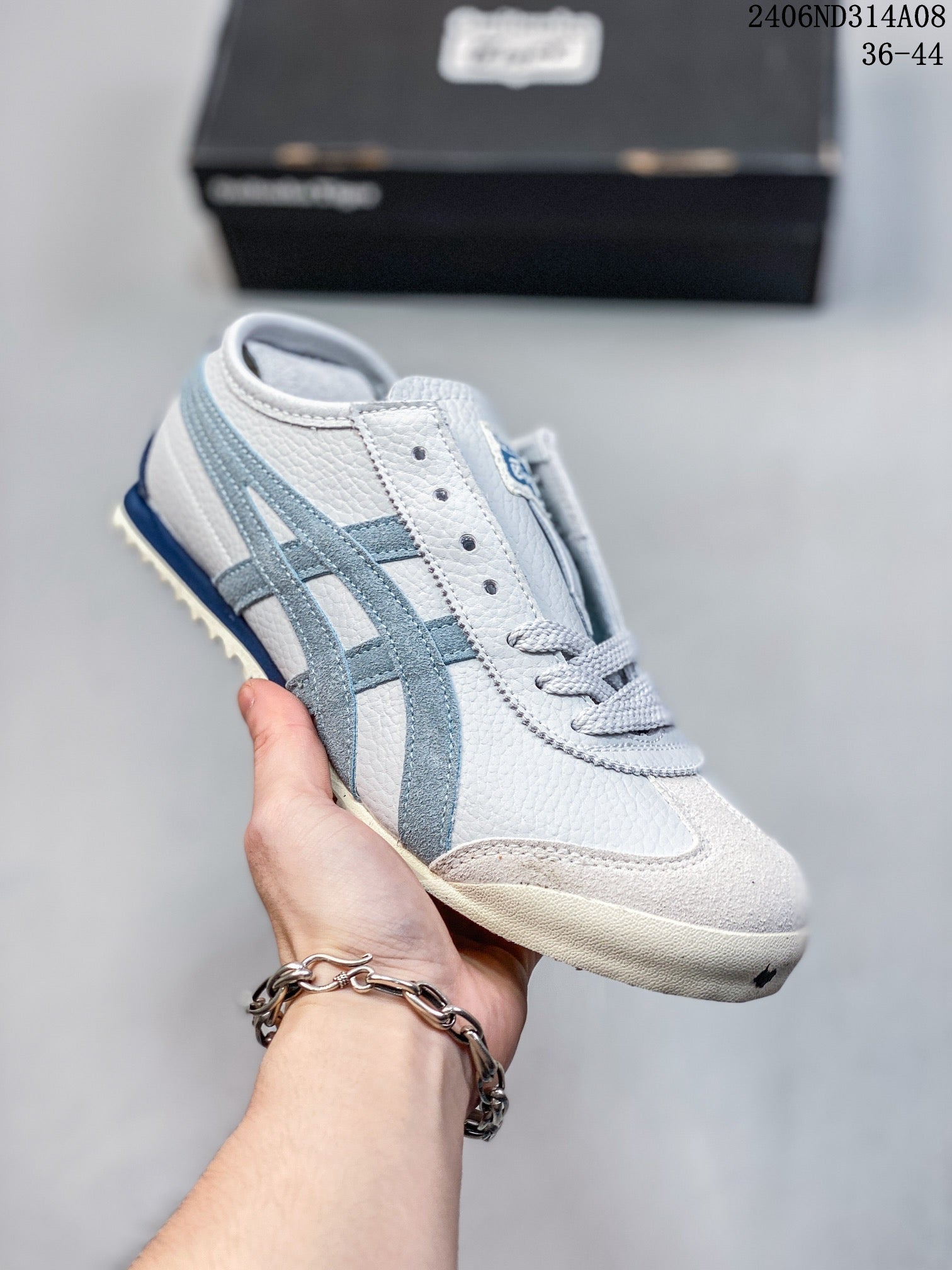 Nike Onitsuka Tiger Sneakers