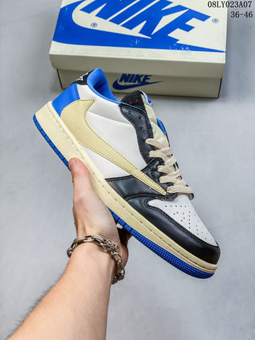 Nike Air Jordan 1 Retro Low Sneakers