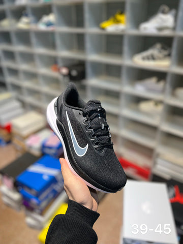 Nike Zoom Pegasus 39 Sneakers