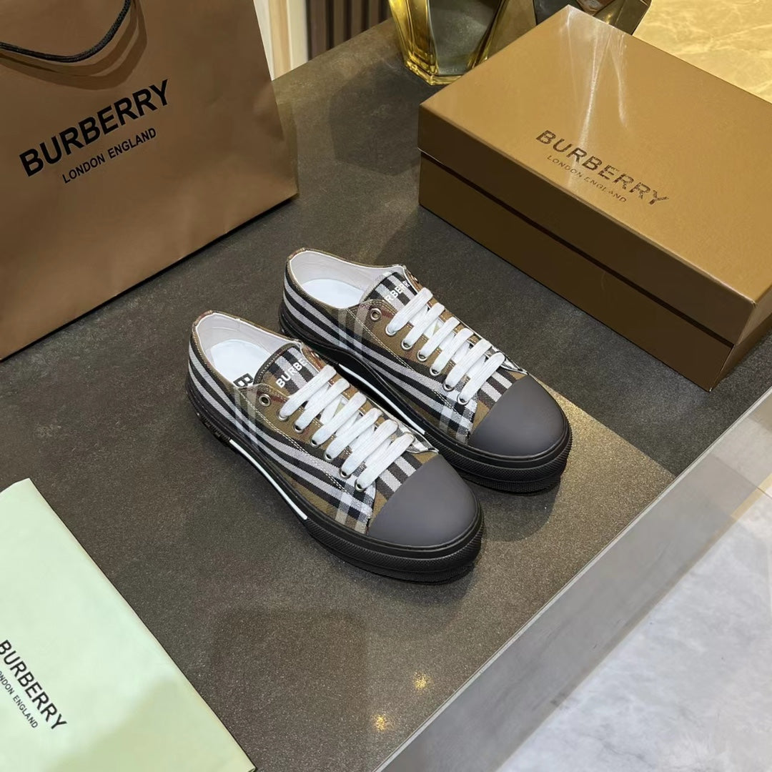 Burberry Casual Sport Sneakers