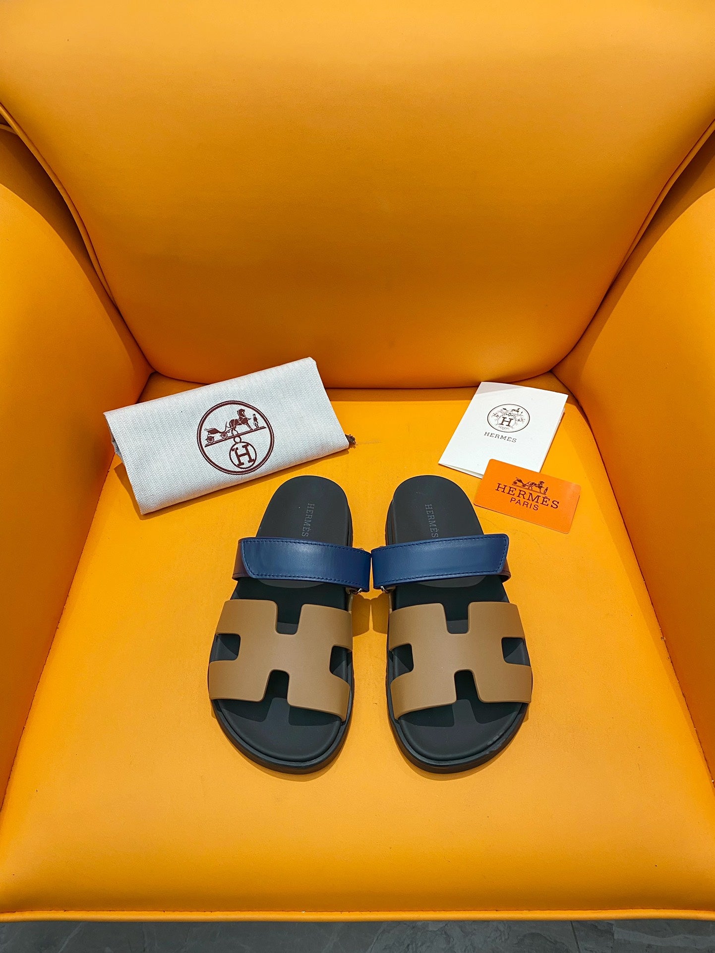 Hermes Men's and Women's Slipper