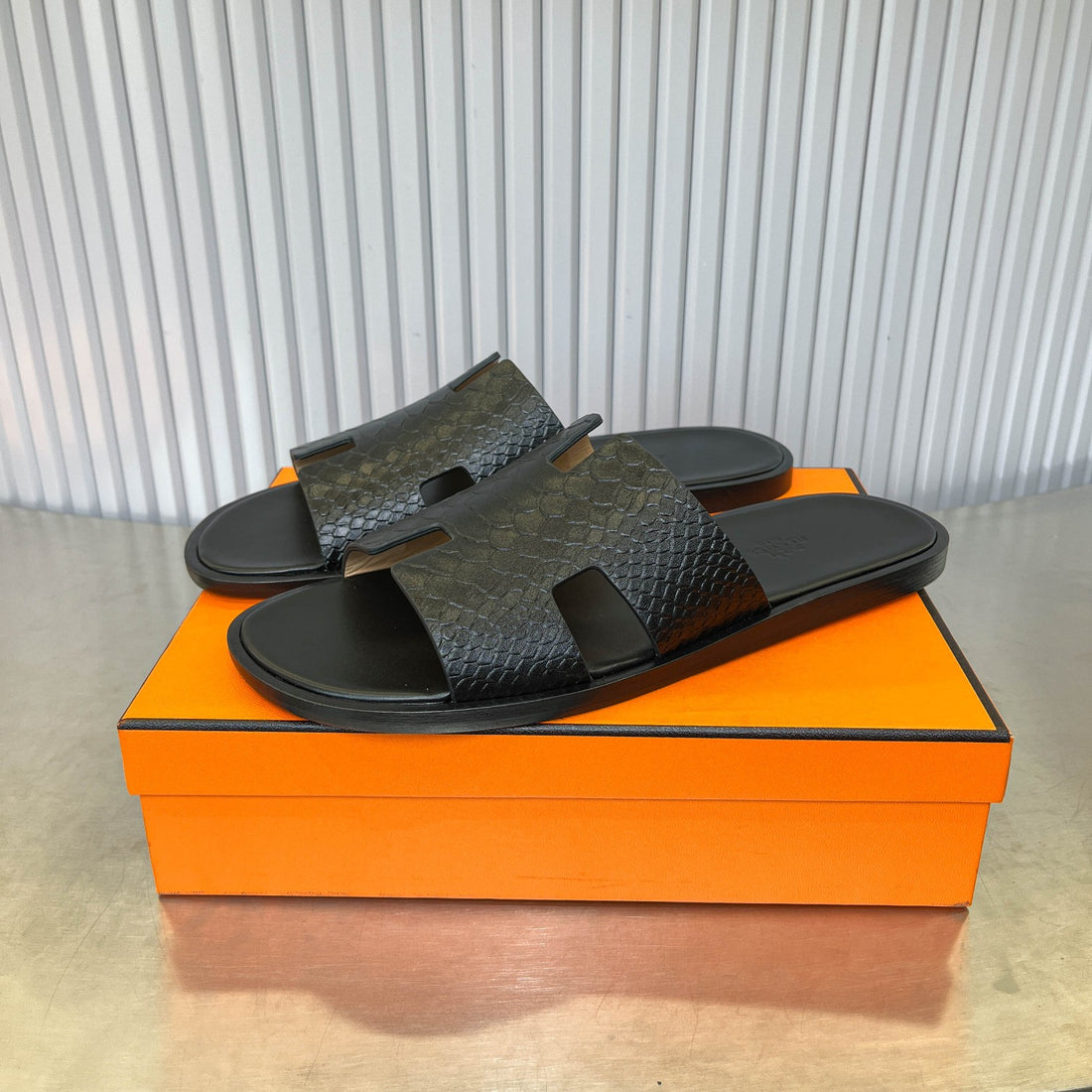 Hermes men's slippers