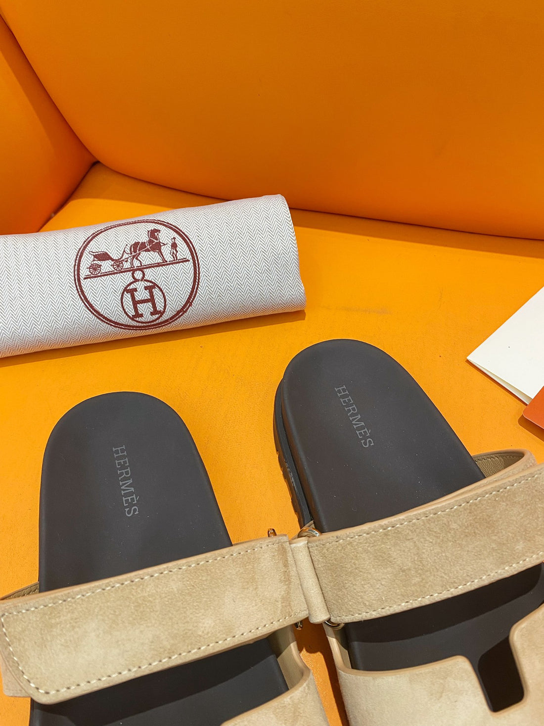 Hermes Men's and Women's Slipper