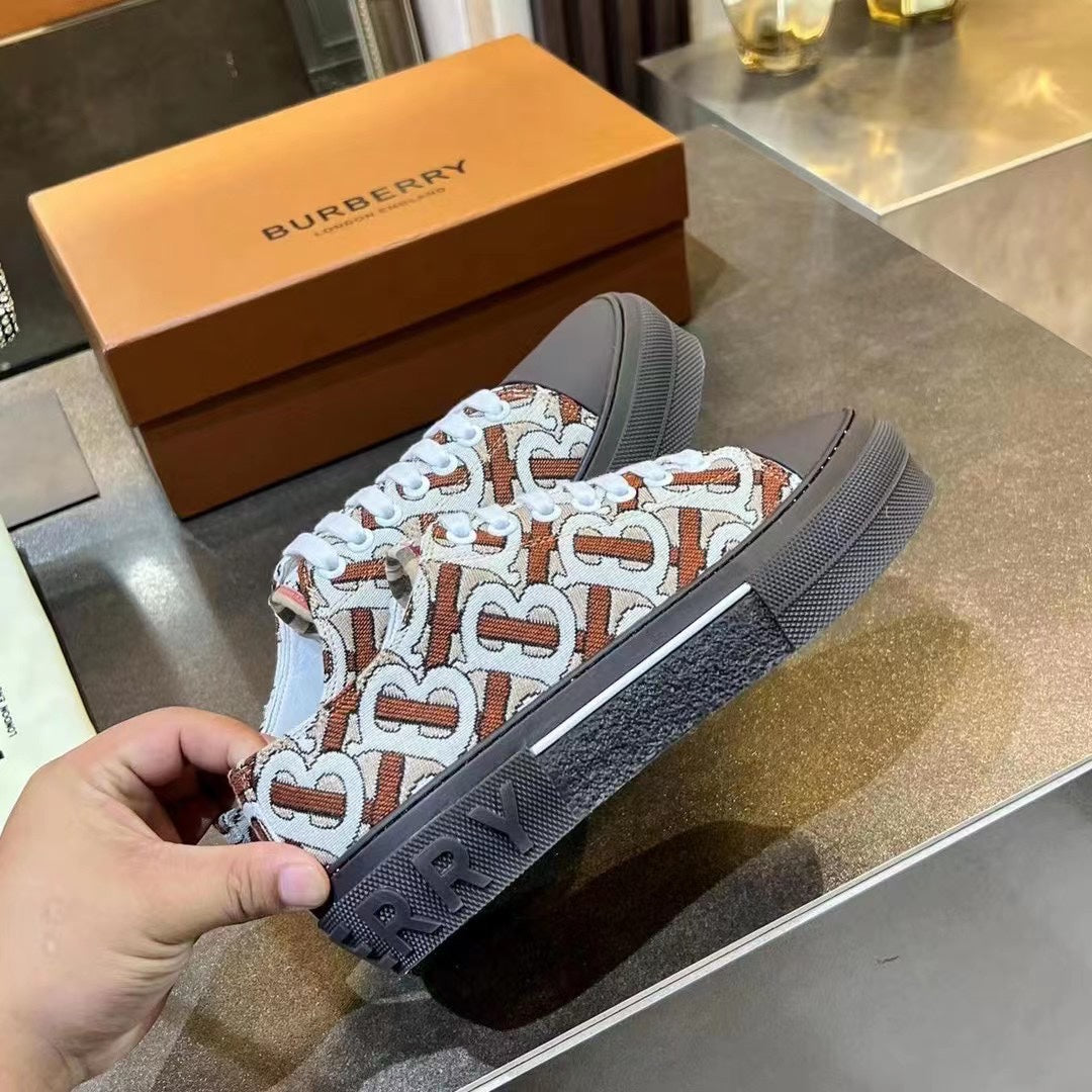 Burberry Casual Sport Sneakers