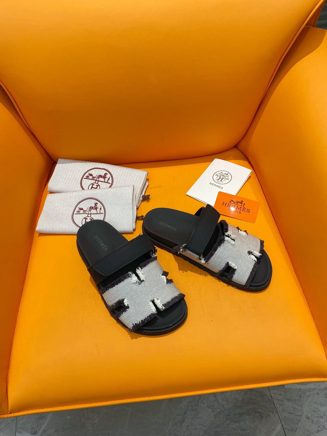 Hermes Men's and Women's Slipper