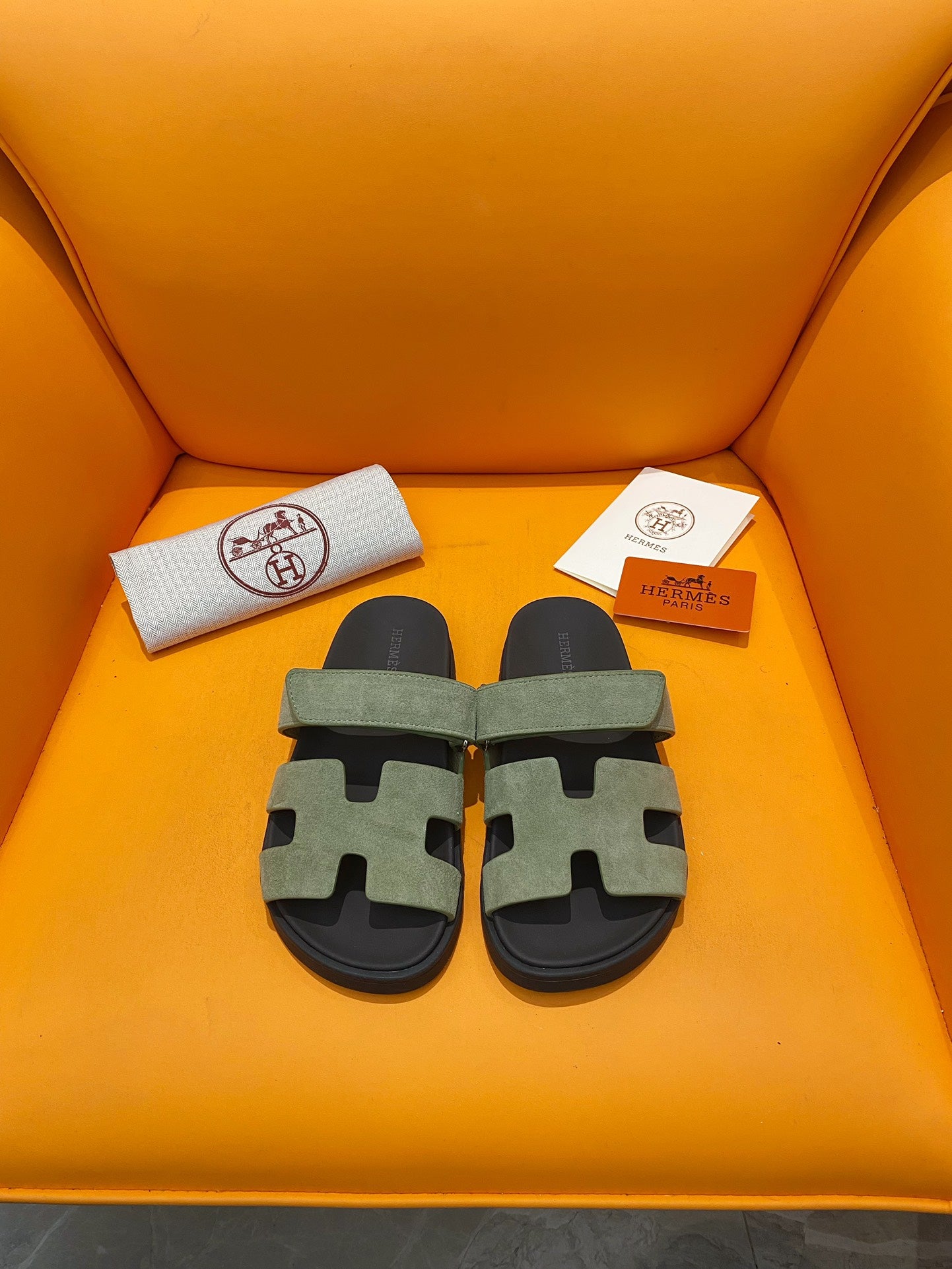 Hermes Men's and Women's Slipper