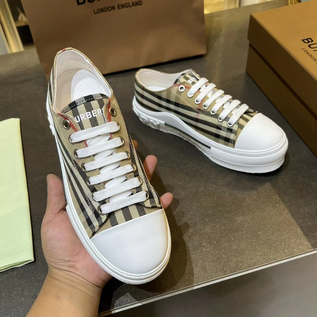 Burberry Casual Sport Sneakers