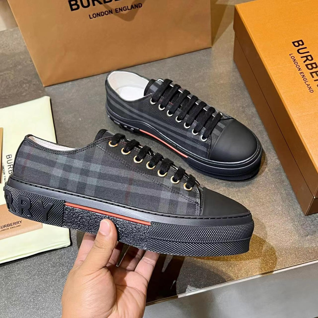 Burberry Casual Sport Sneakers