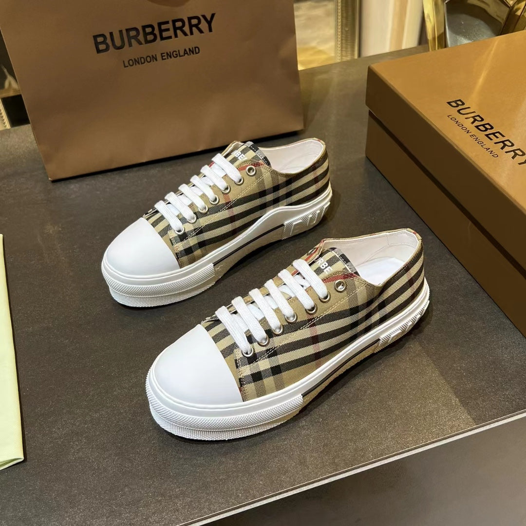 Burberry Casual Sport Sneakers