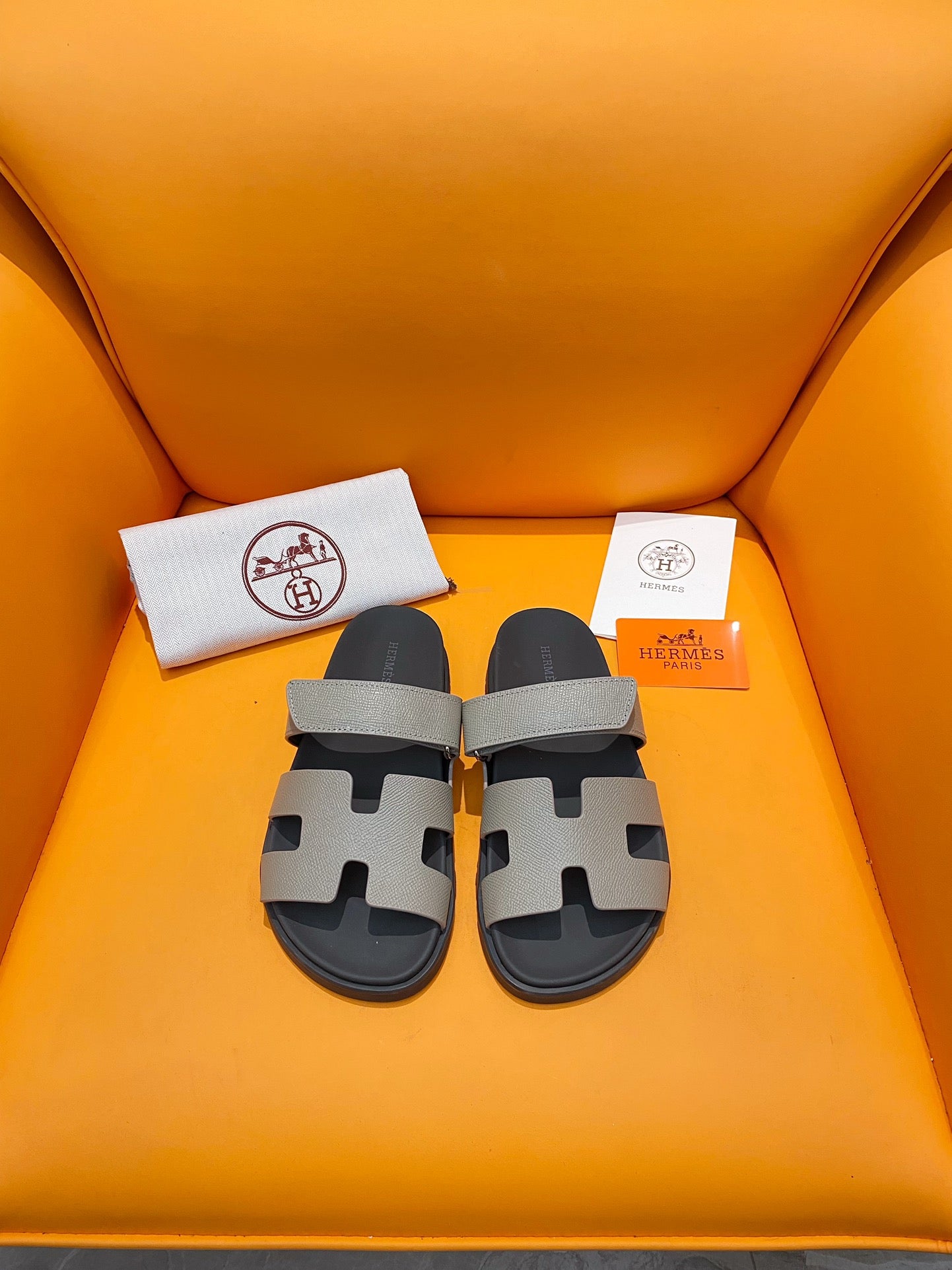 Hermes Men's and Women's Slipper