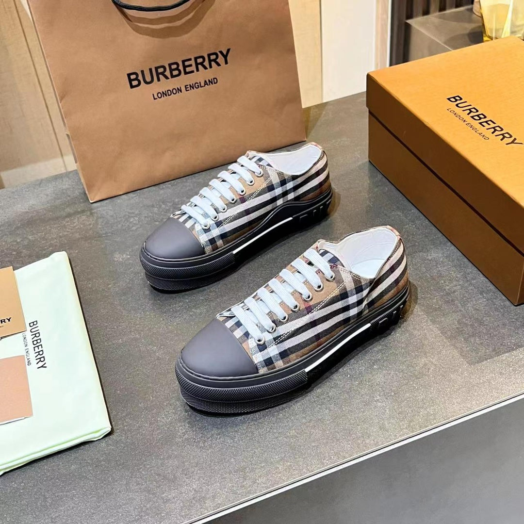 Burberry Casual Sport Sneakers