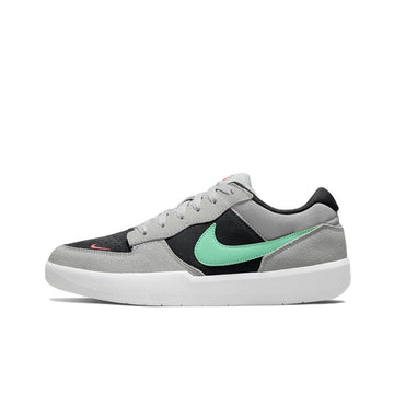 Women and Men NK SB Force 58 Sneakers